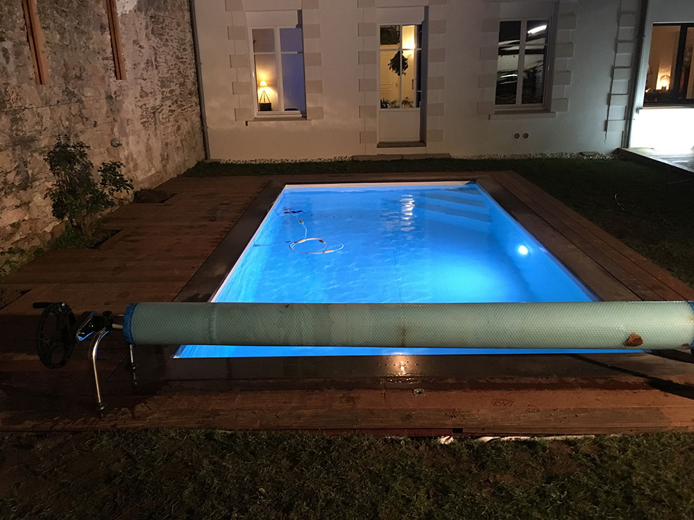 Terrasse piscine nuit